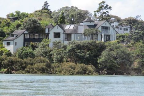 Photo of property in 15 Rahui Road, Greenhithe, Auckland, 0632