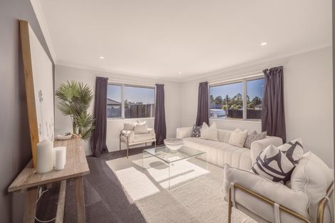 Photo of property in 15 Fairbairn Road, Rolleston, 7614