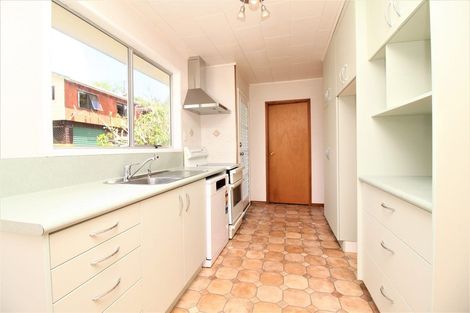 Photo of property in 35 South Lynn Road, Titirangi, Auckland, 0604