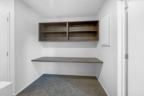 Photo of property in 2/79 Edmonton Road, Henderson, Auckland, 0612