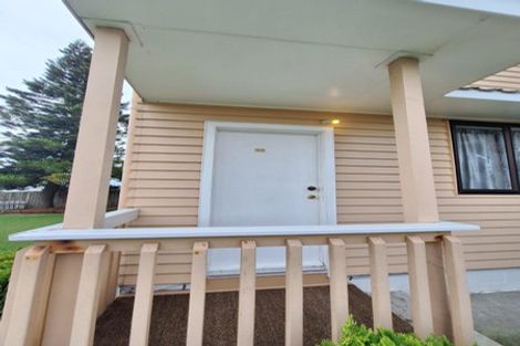 Photo of property in 2 Tomlin Place, Mangere East, Auckland, 2024