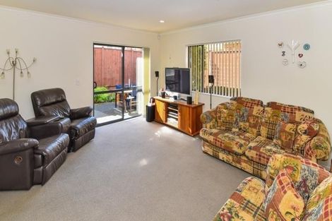 Photo of property in 20 Cyril French Drive, Flat Bush, Auckland, 2016