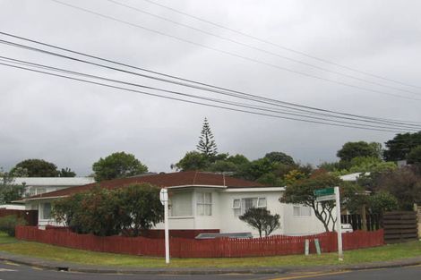 Photo of property in 11 Tonkin Drive, Sunnynook, Auckland, 0620