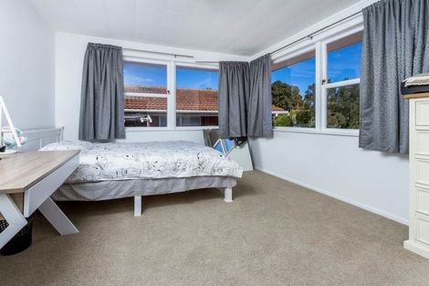Photo of property in 134 Colwill Road, Massey, Auckland, 0614