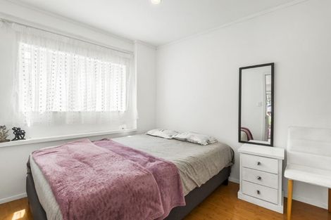Photo of property in 5 Saddleback Rise, Murrays Bay, Auckland, 0630