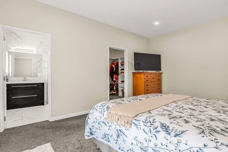 Photo of property in 21 Jeroboam Loop, Kumeu, 0810