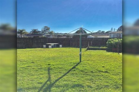 Photo of property in 12 Patrice Place, Massey, Auckland, 0614