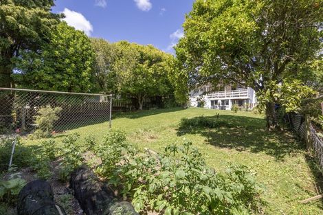 Photo of property in 27 Mason Street, New Lynn, Auckland, 0600
