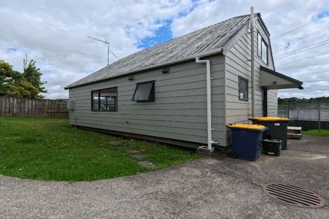 Photo of property in 278 Triangle Road, Massey, Auckland, 0614