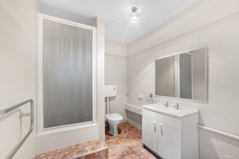 Photo of property in 217 Glamorgan Drive, Torbay, Auckland, 0630