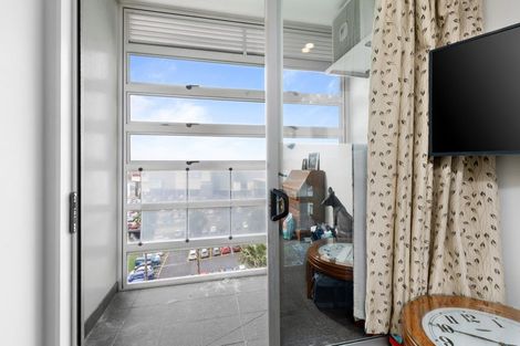 Photo of property in 606/17 Osterley Way, Manukau, Auckland, 2104