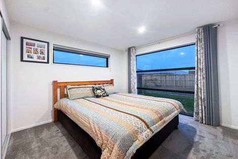 Photo of property in 27 Cousins Street, Woodend, 7691