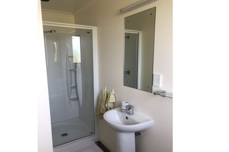 Photo of property in 5 Queen Street, Brighton, Dunedin, 9035