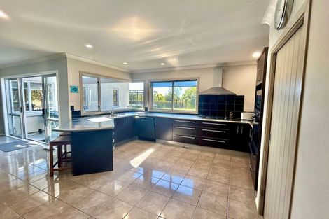 Photo of property in 84 Kent Terrace, Taradale, Napier, 4112