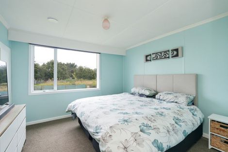 Photo of property in 4 Mersey Street, Fortrose, Invercargill, 9875