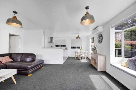 Photo of property in 17 Thames Street, Welbourn, New Plymouth, 4310