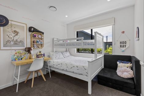 Photo of property in 12 Kinross Lane, Jacks Point, Queenstown, 9371