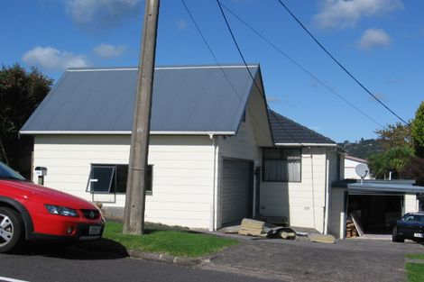 Photo of property in 56 Savoy Road, Glen Eden, Auckland, 0602