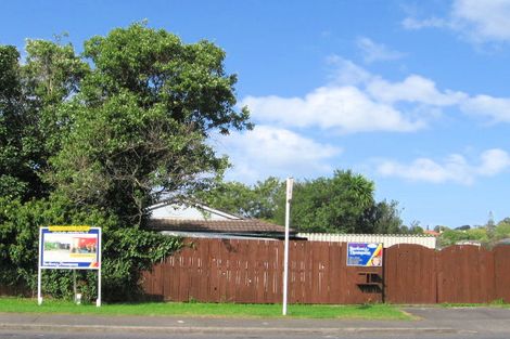 Photo of property in 70 Solar Road, Glen Eden, Auckland, 0602