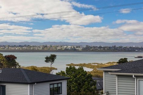 Photo of property in 4/1 Scott Road, Hobsonville, Auckland, 0616