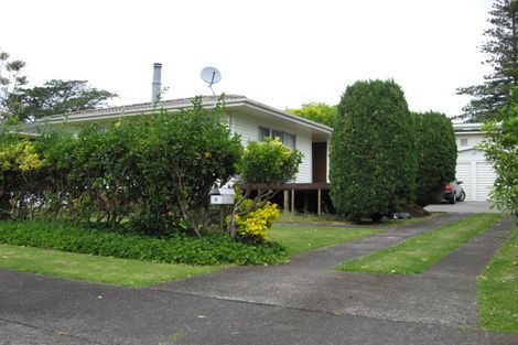 Photo of property in 6 Waterlea Avenue, Mangere Bridge, Auckland, 2022