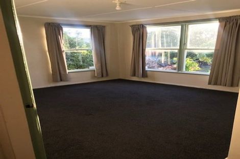 Photo of property in 6 Prebble Grove, Naenae, Lower Hutt, 5011