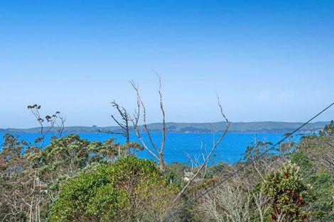 Photo of property in 330 East Coast Road, Sunnynook, Auckland, 0632
