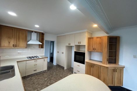 Photo of property in 54 Wairau Road, Oakura, 4314