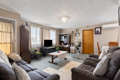 Photo of property in 90 Boundary Road, Clover Park, Auckland, 2019