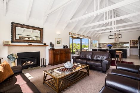 Photo of property in 67 Tarahunga Road, Levin, 5571