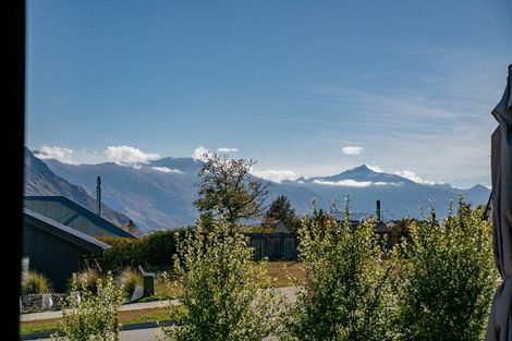 Photo of property in 29 Clearview Street, Wanaka, 9305