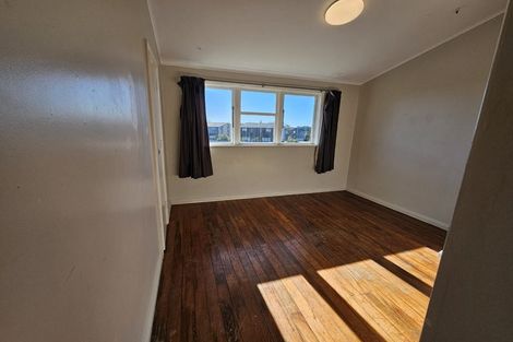 Photo of property in 85-87 Banks Street, Marfell, New Plymouth, 4310