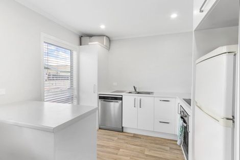Photo of property in 14u7 Breckons Avenue, Nawton, Hamilton, 3200