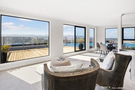 Photo of property in 25u2 Thane Road, Roseneath, Wellington, 6011
