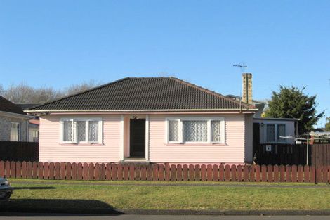 Photo of property in 2/14 Alpha Street, Papakura, 2110