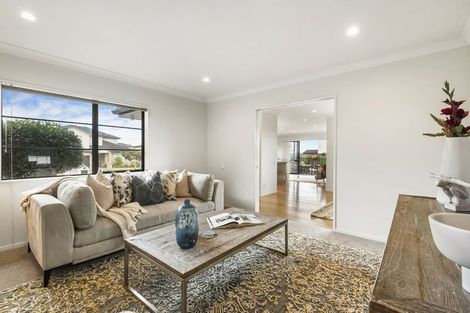 Photo of property in 94 Oakway Drive, Schnapper Rock, Auckland, 0632