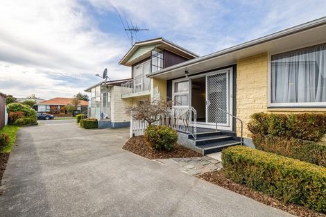 Photo of property in 2/4 Apollo Place, Papanui, Christchurch, 8052