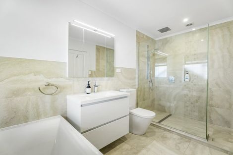 Photo of property in 22 Keepers Drive, Gulf Harbour, Whangaparaoa, 0930