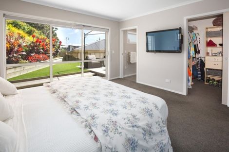 Photo of property in 136 Navigation Drive, Whitby, Porirua, 5024
