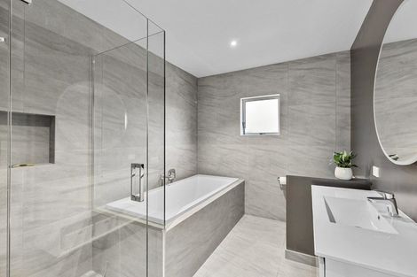 Photo of property in 16 Allenby Place, Wanaka, 9305