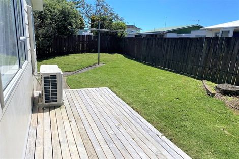 Photo of property in 18 Culzean Grove, Bell Block, New Plymouth, 4312