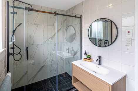 Photo of property in 58 Wilsons Road, Saint Martins, Christchurch, 8022