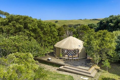 Photo of property in 1574 Whaanga Road, Raglan, 3296
