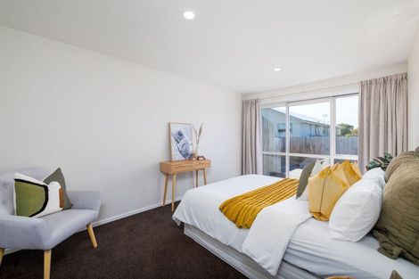Photo of property in 7 Farnborough Street, Aranui, Christchurch, 8061