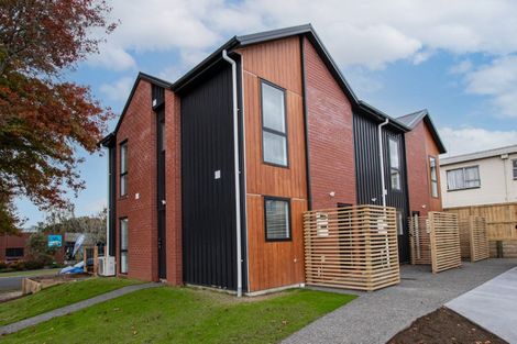 Photo of property in 13u2 Palmerston Street, Hamilton Central, Hamilton, 3204