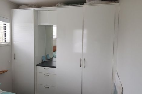 Photo of property in 38a Sunnynook Road, Sunnynook, Auckland, 0620