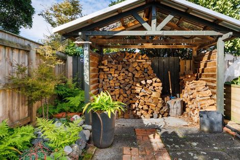 Photo of property in 35 Collingwood Street, Hokowhitu, Palmerston North, 4410