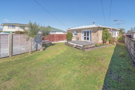 Photo of property in 30 Hill Crescent, Papakura, 2110