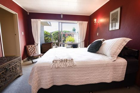 Photo of property in 1/10 Avondale Road, Taradale, Napier, 4112