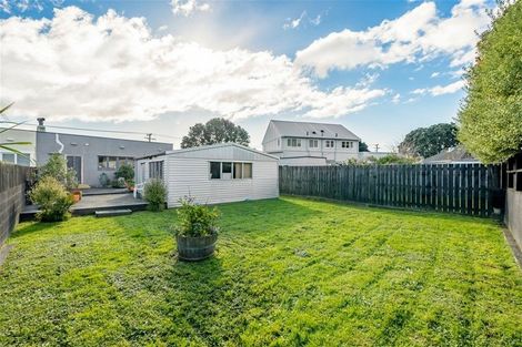Photo of property in 52 Durham Crescent, Fairfield, Lower Hutt, 5011